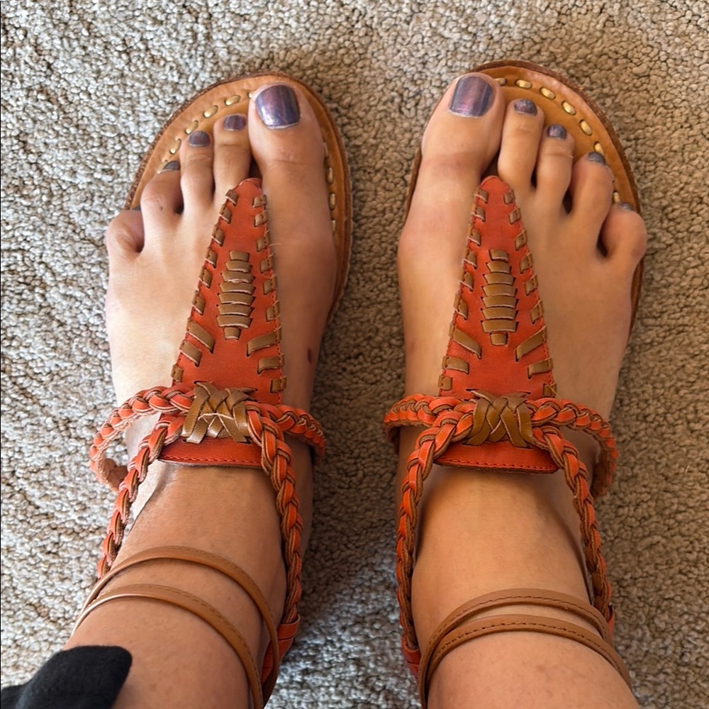 Women’s Dolce Vita Orange Braided T-Strap Sandals - Picture 2 of 8